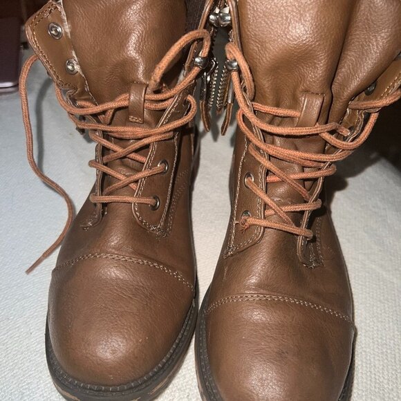 CALL IT SPRING Size 6.5, Brown lace boots with Faux Fur inside - Picture 1 of 5